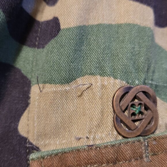 Vintage Upcycle Military BDU Print Button Up Joe Exotic Gold Studs American Flag - Picture 11 of 11